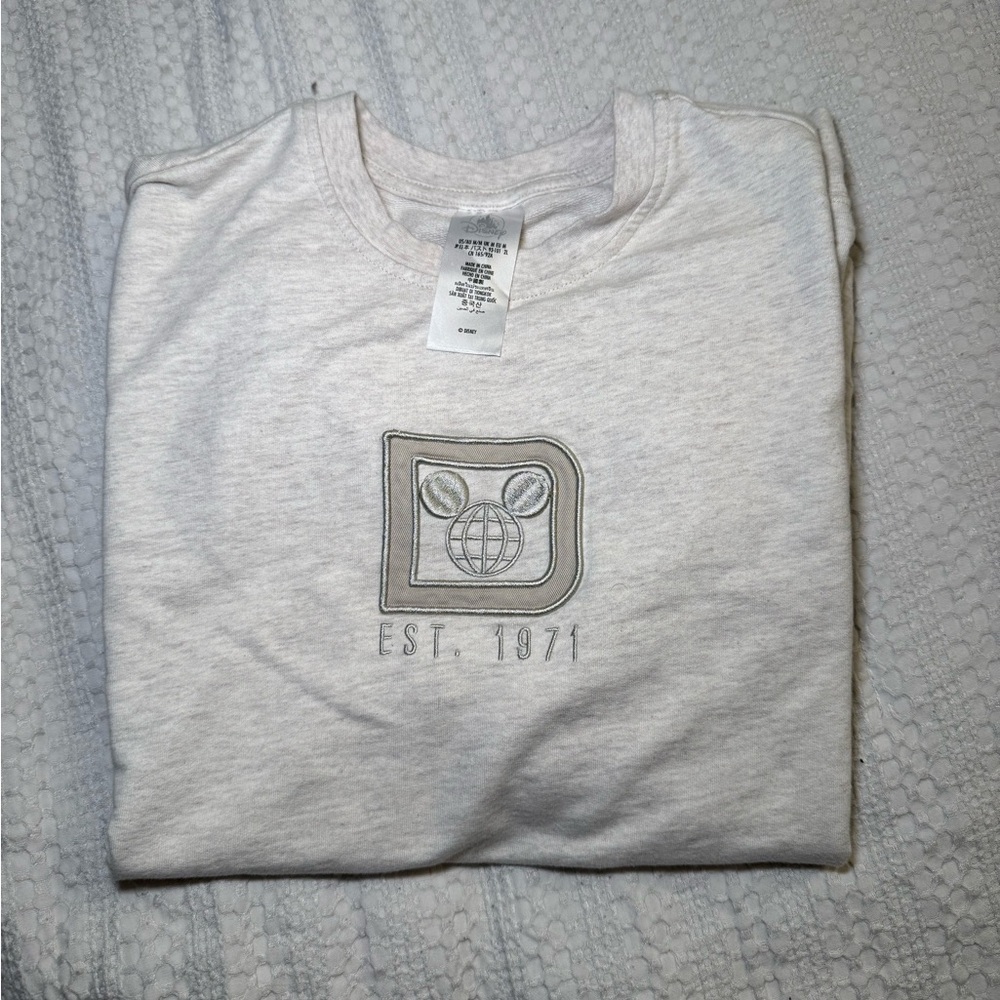 Walt Disney World Long Sleeve, size M